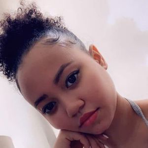 Meet your Posher, Natalia